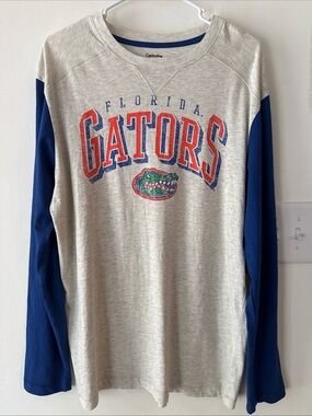 NWT Captivating University of Florida Gators Graphic Long Sleeve Tee
